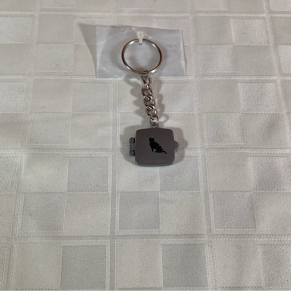 💜 New cat locket key chain